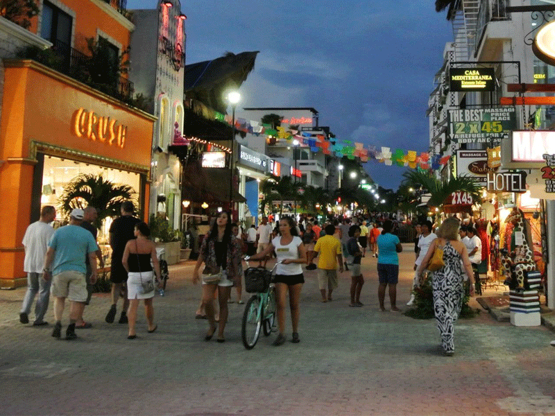 Aunque Playa del Carmen, en el Caribe Mexicano se ubica dentro del top 25 de los premios Travellers Choice de 2019, el destino turístico cayó dos posiciones.