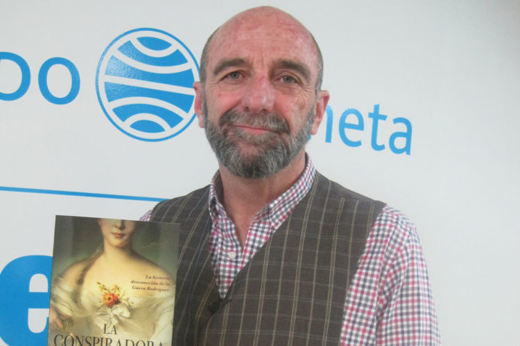 El escritor Guillermo Barba, autor de La Conspiradora. 