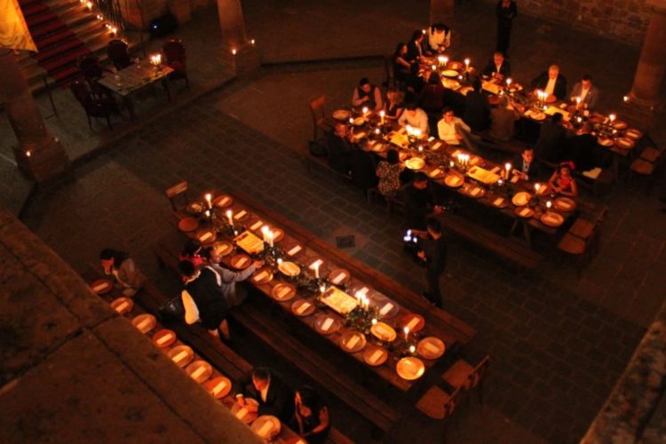 el Diputado Federal, Luis Alegre Salazar, asistió a la cena que se ofreció en el marco de este evento.