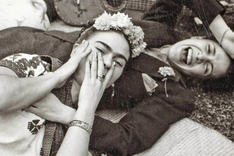 Chavela Vargas, junto a quien fuera su gran amor, Frida Khalo. 