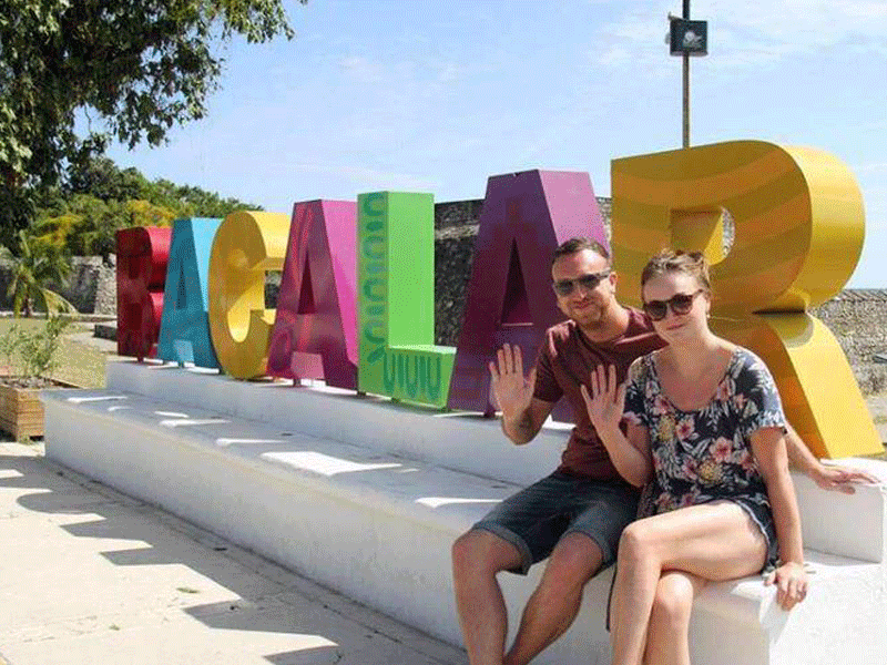 En Quintana Roo, destinos que más expectativa están generando entre los paseantes por estar de moda son Bacalar y Holbox.