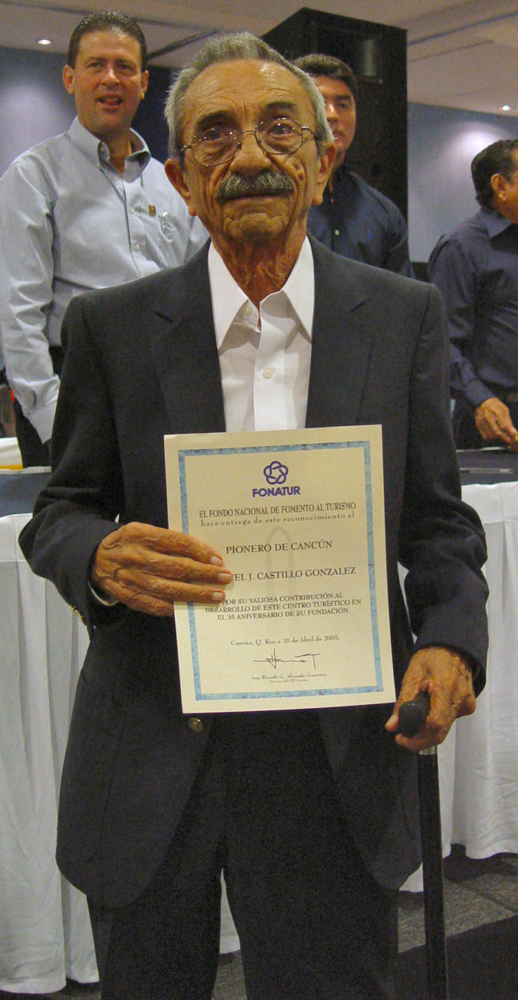 Ingeniero Manuel Jesús Castillo González.