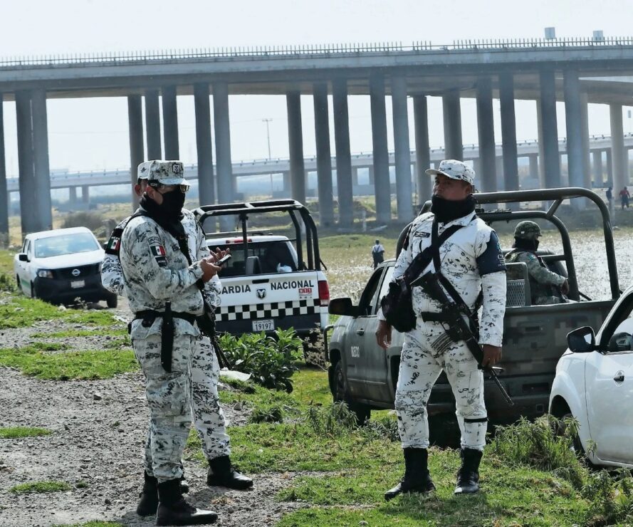 Roban A La Guardia Nacional 2 Tráilers Cargados Con Balas En Guanajuato ...